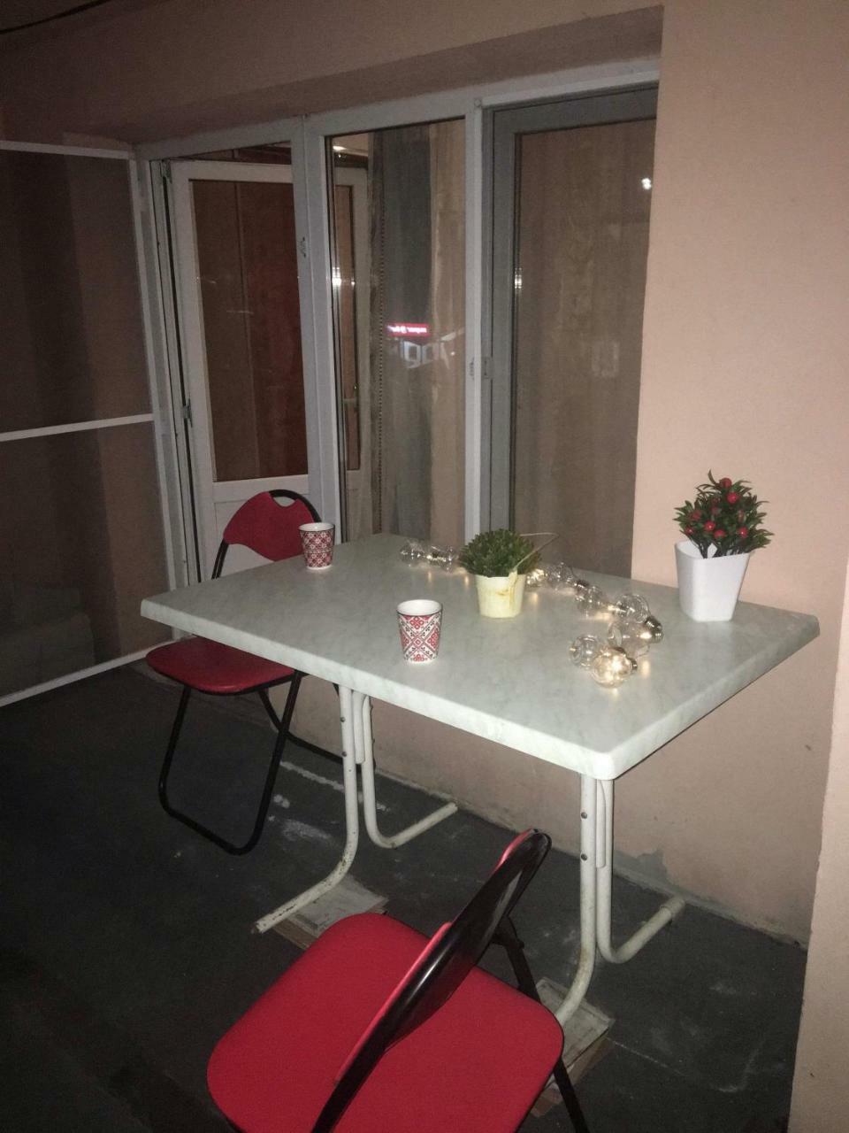 Tîrgu OcnaApartament Ancaアパートメント エクステリア 写真